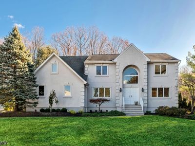 82 Dodge Ct, Mahwah, NJ, 07430