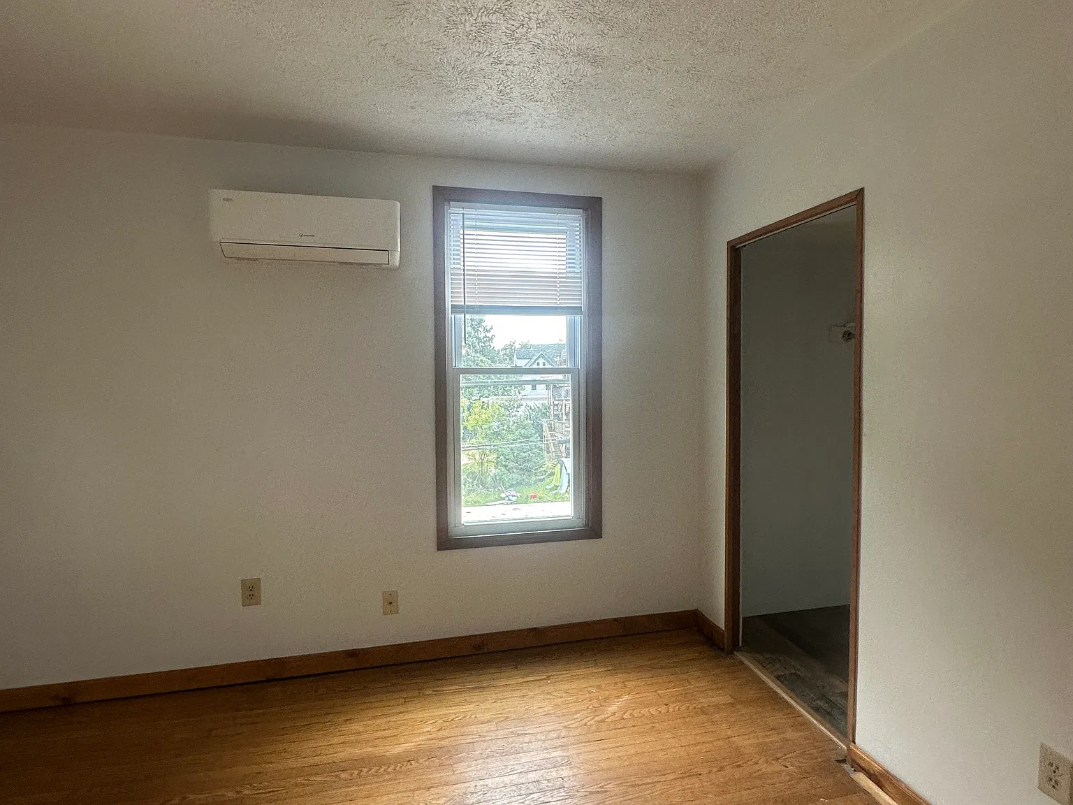 2 bed, 1.5 bath, $1,395 — Photo 3