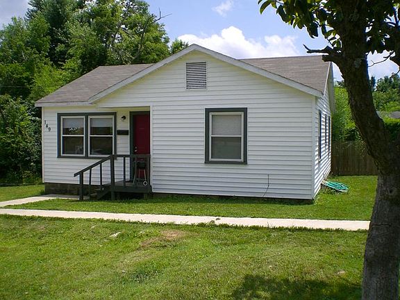 2nd image of 702 S College Ave