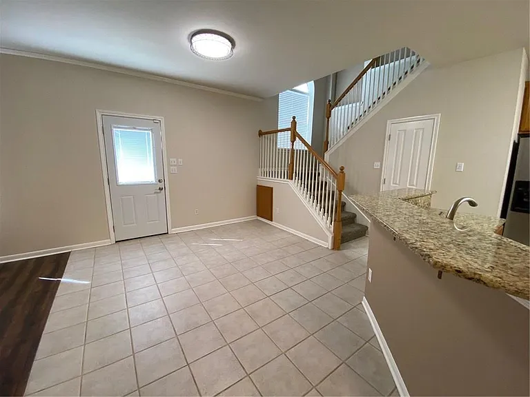 8811 Glen Canyon Dr — Photo 9