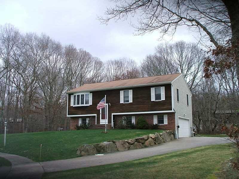 1st image of 131 Erin Dr