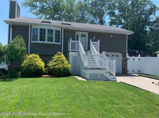 61 Venice Dr, Brick, NJ 08723