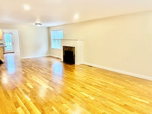 57 Lowell Ave #57 Photo 1