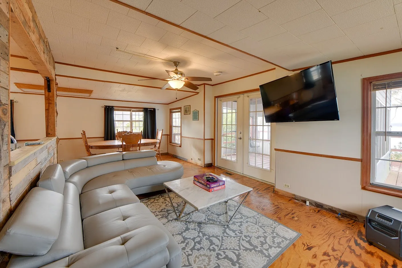 141 Sunflower Court - 1 — Photo 3