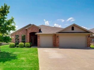 632 Alexandria Ln, Joshua, TX 76058