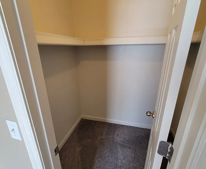 740 W Elm St #251 — Photo 17