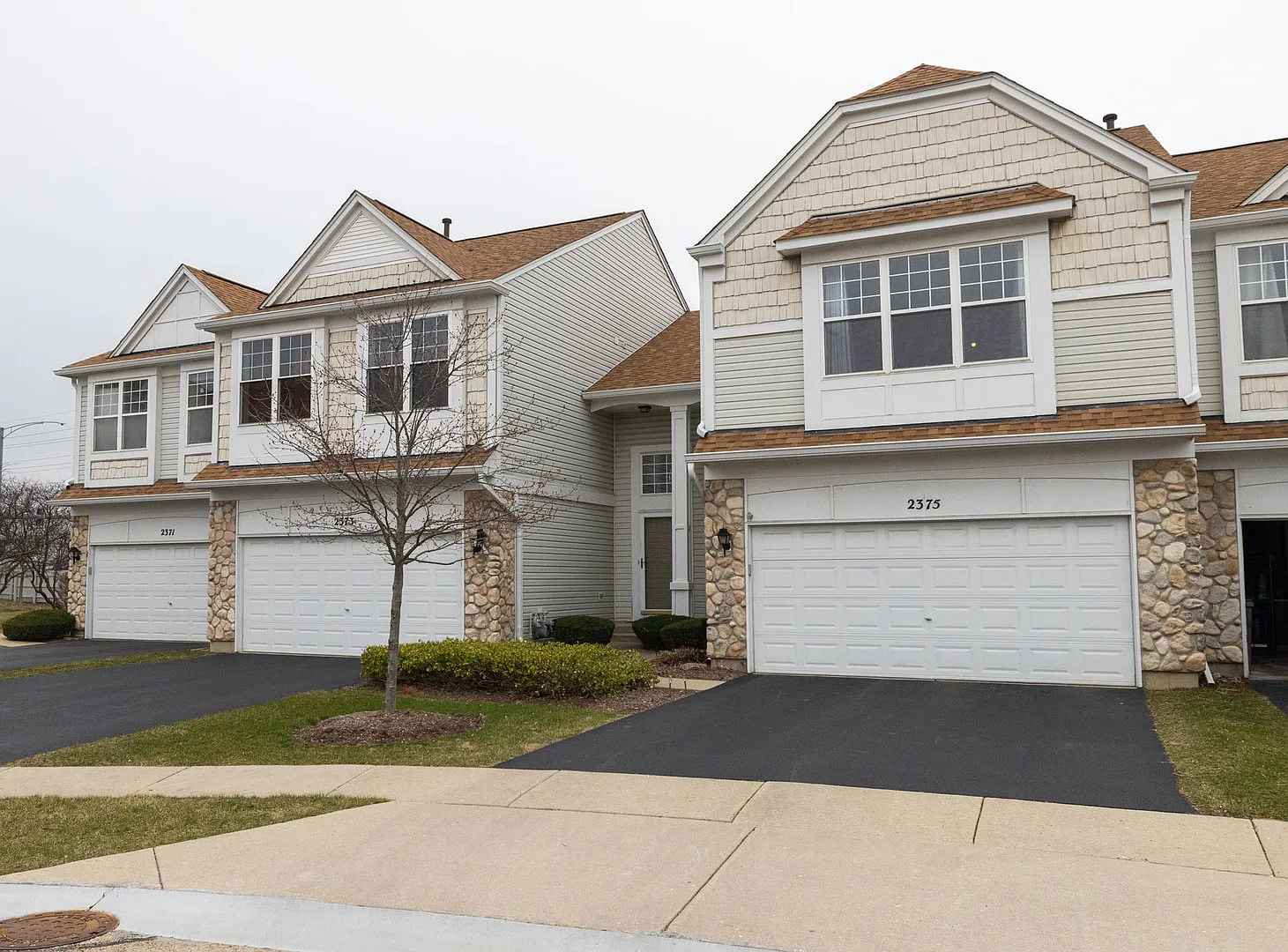 2375 Cove Ct photo 1
