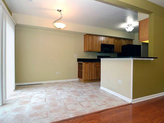 5th image of 1205 N Knollwood Dr