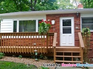 5048 Woodridge Rd, Mound, MN 55364