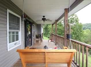 211 Thrill Hill Ln, Fort Gay, WV 25514