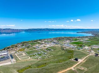 577 N Ridge Cir, Garden City, UT 84028