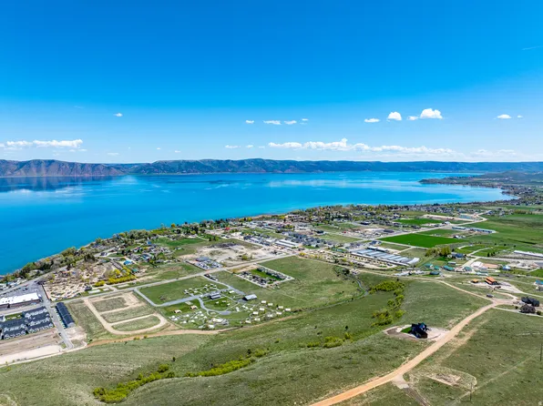 577 N Ridge Cir, Garden City, UT 84028