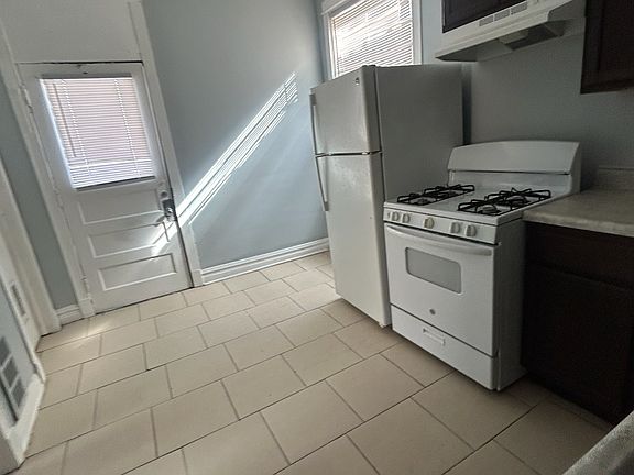 5th image of 7457-59 S Champlain Ave #2N
