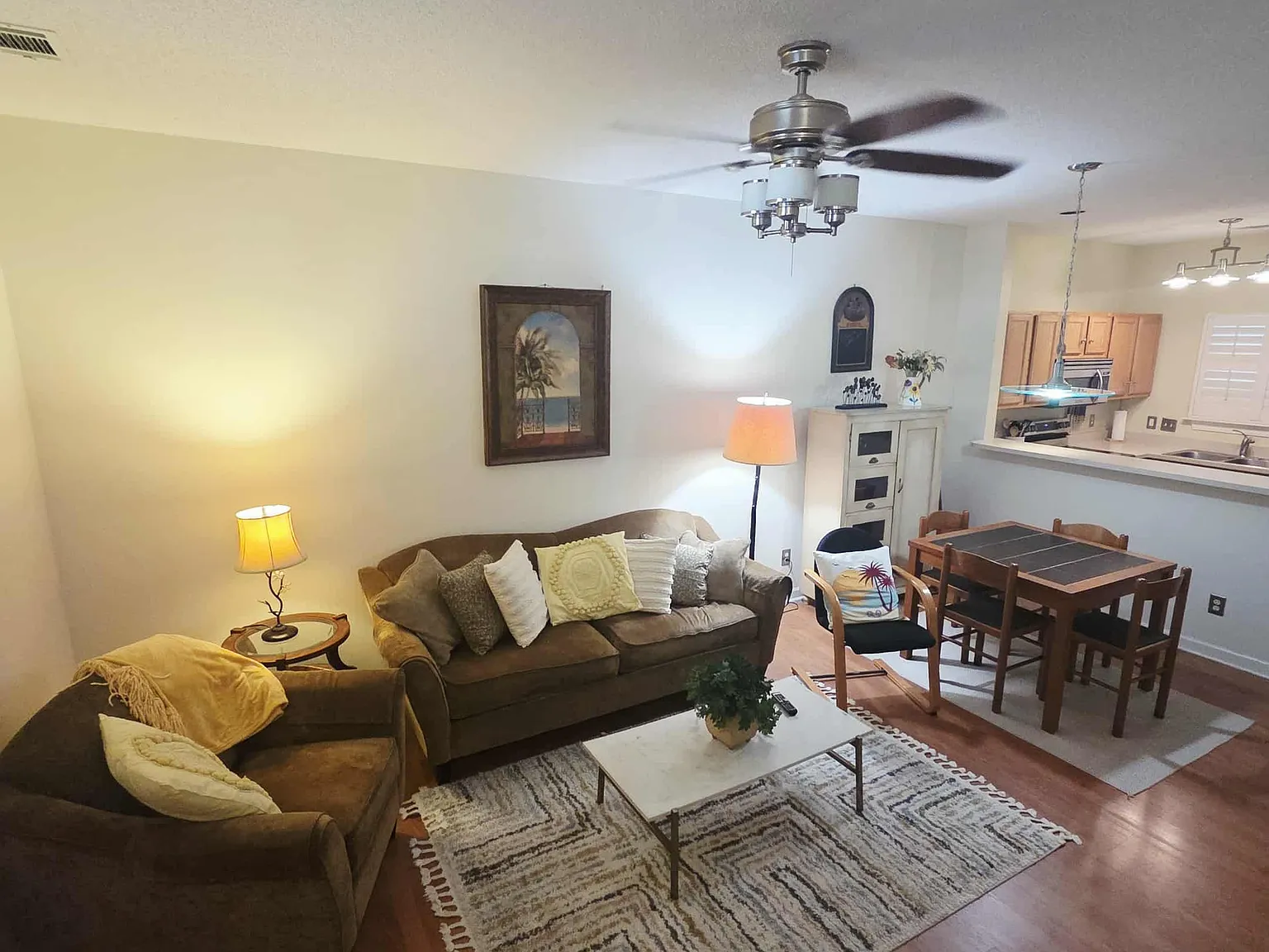 2 bed, 1.5 bath, 896 sqft, $2,200 — Photo 3