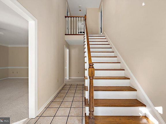 4th image of 709 Grason Ln