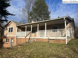 567 Mulberry Keys Rd, North Wilkesboro, NC 28651