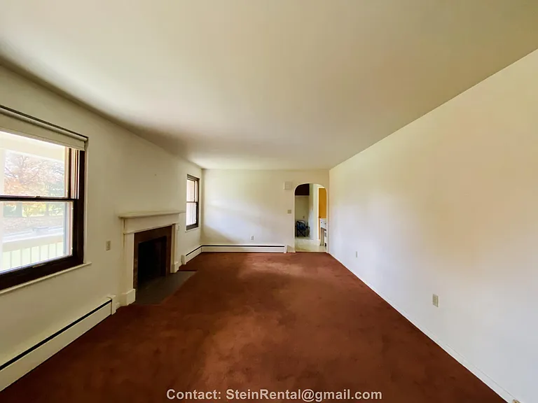 838 Stein Ln — Photo 5