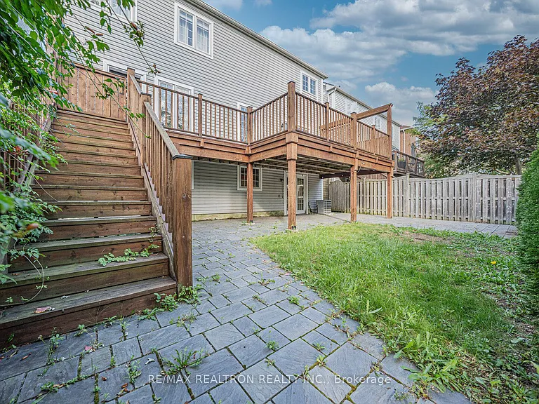 44 Moynahan Cres #MAIN — Photo 8