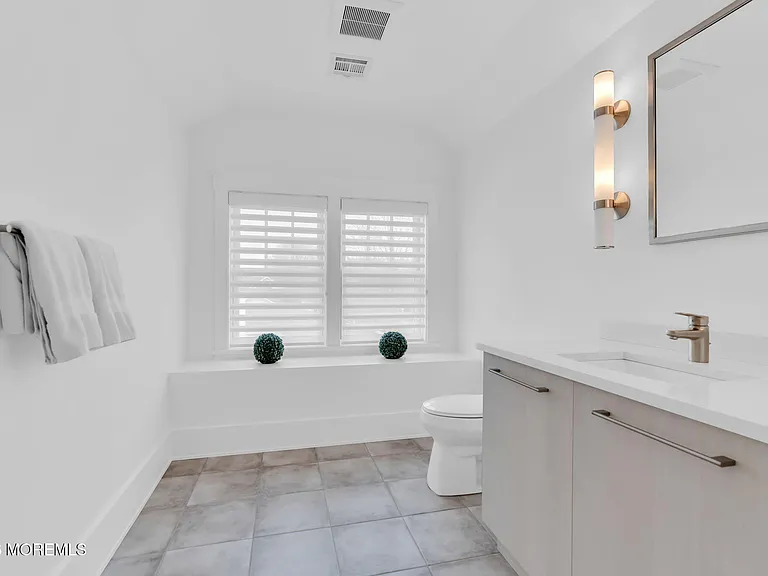 218 Worthington Ave — Photo 35
