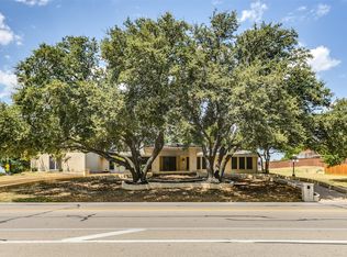 8801 Lake Country Dr, Fort Worth, TX 76179