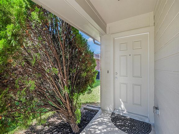 5th image of 8215 Sugar Cane Dr