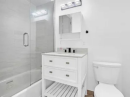 5th image of 369 Van Brunt St #3R