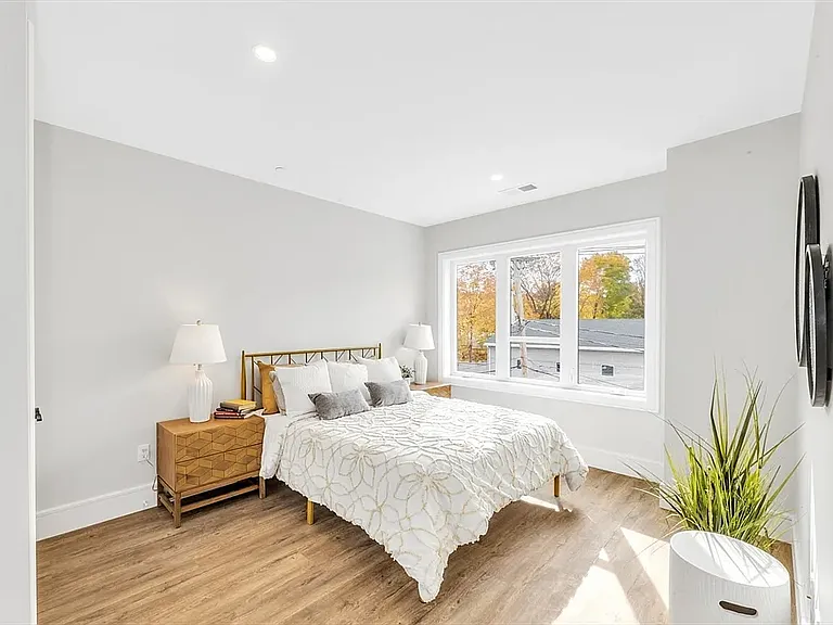 Bedroom2