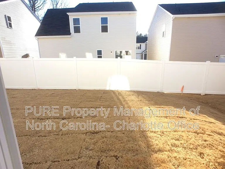 6008 Vista Woods Ln — Photo 17