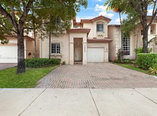 11552 NW 69th Ter, Doral, FL 33178