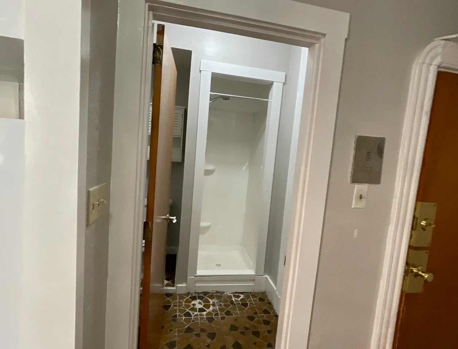 Studio, 350 sqft, $2,400 — Photo 4