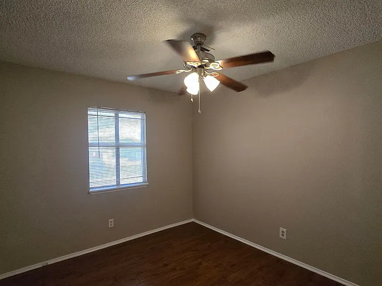 4647 Marnell Dr — Photo 23