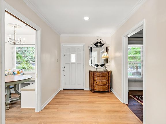 5th image of 4960 Paloma Ave