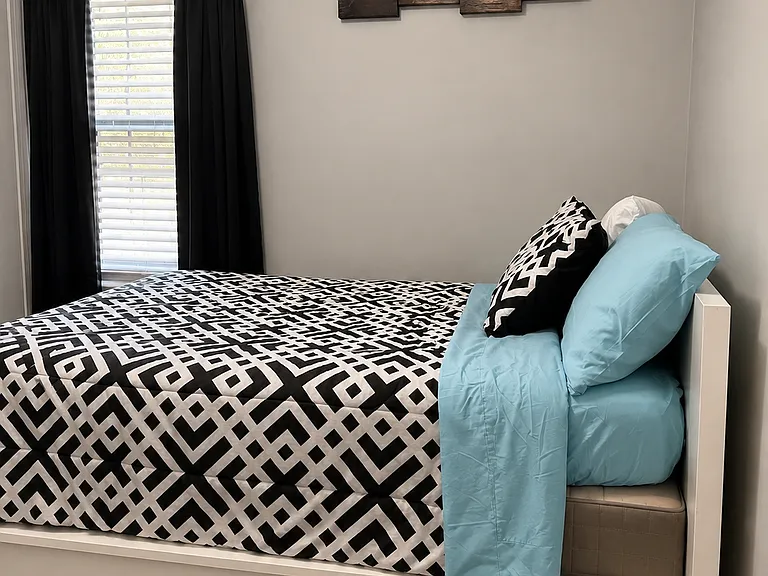 955 Camilla St SW — Photo 10