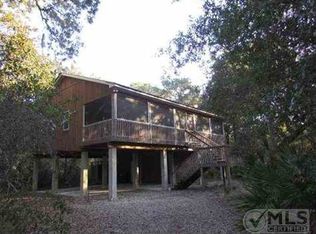 21 Roho Rd, Panacea, FL 32346