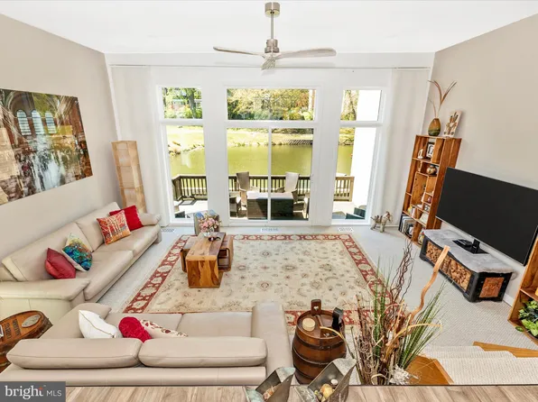 184 New Mark Esplanade, Rockville, MD 20850
