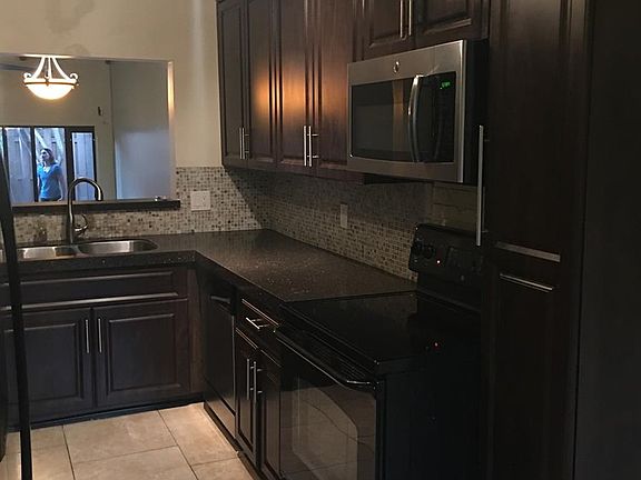 3rd image of 8002 Sw #21ST