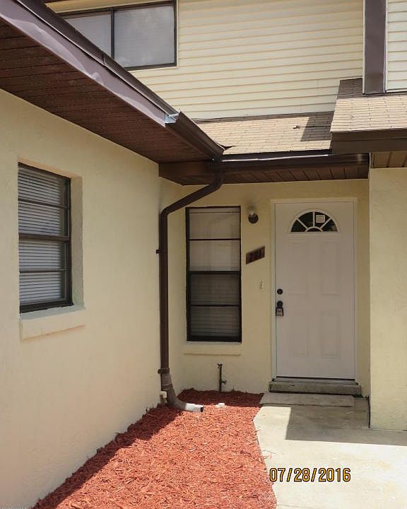 1st image of 281 E Towne Pl