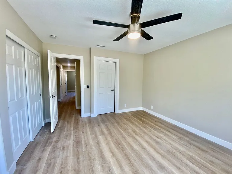 7349 Cross Dr — Photo 18