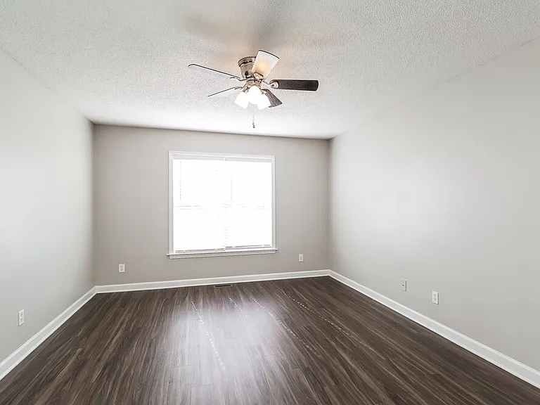 105 Birch Ct — Photo 14