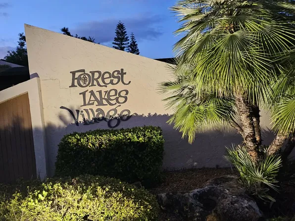 2612 Clubhouse Dr Unit 204, Sarasota, FL 34232