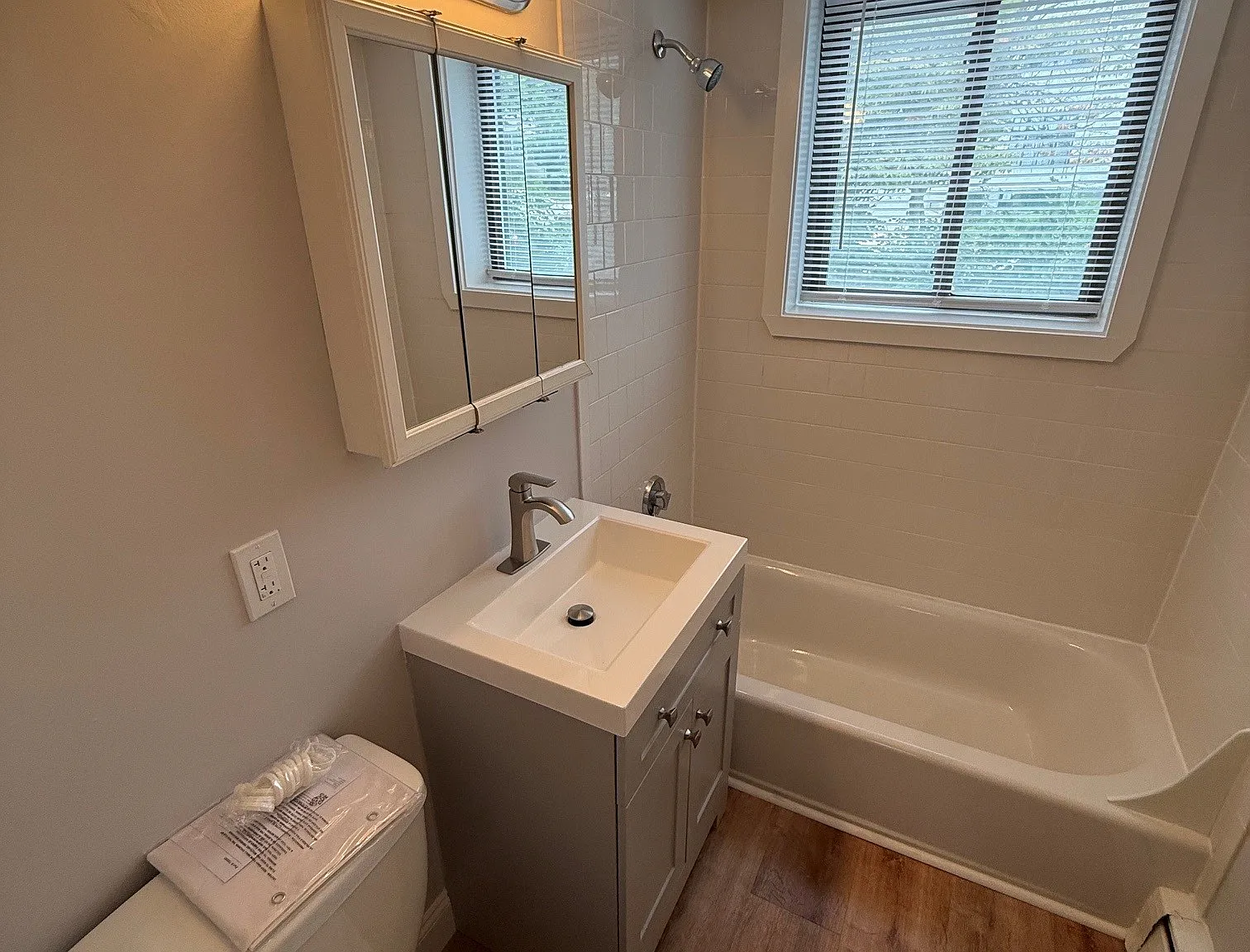 75 & 77 Elm Street — Photo 4