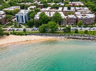 598 Sheridan Sq APT 2W, Evanston, IL 60202