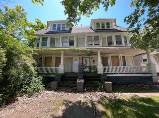 10410 Westchester Ave, Cleveland, OH