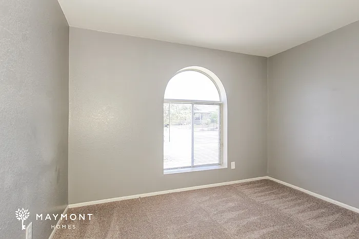 3143 W Julie Dr — Photo 12