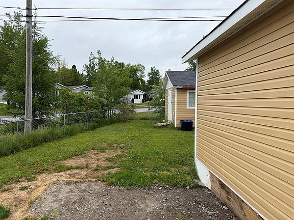 5th image of 37 Gray Avenue