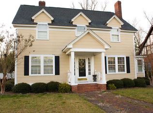 201 E 5th St, Tabor City, NC 28463