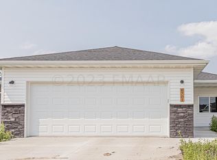 6701 69th Ave S, Horace, ND