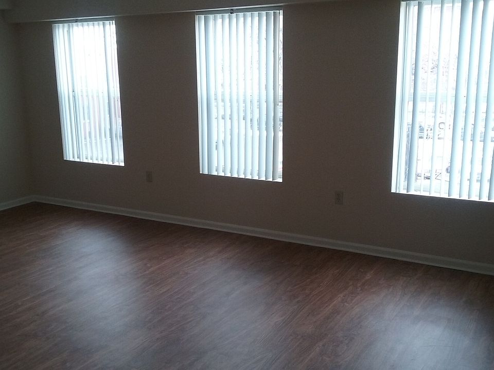 1st image of 1135 N Broadway Ste 812
