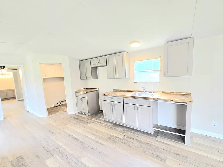 1114 Lavender Rd #2 — Photo 6