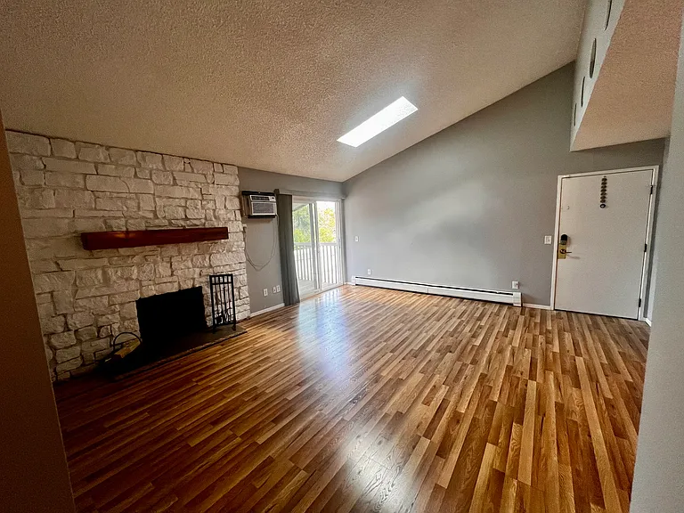 381 S Ames St #F308 — Photo 4